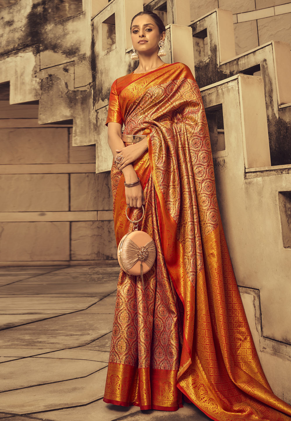 Golden Banarasi Silk Saree With Blouse 273208