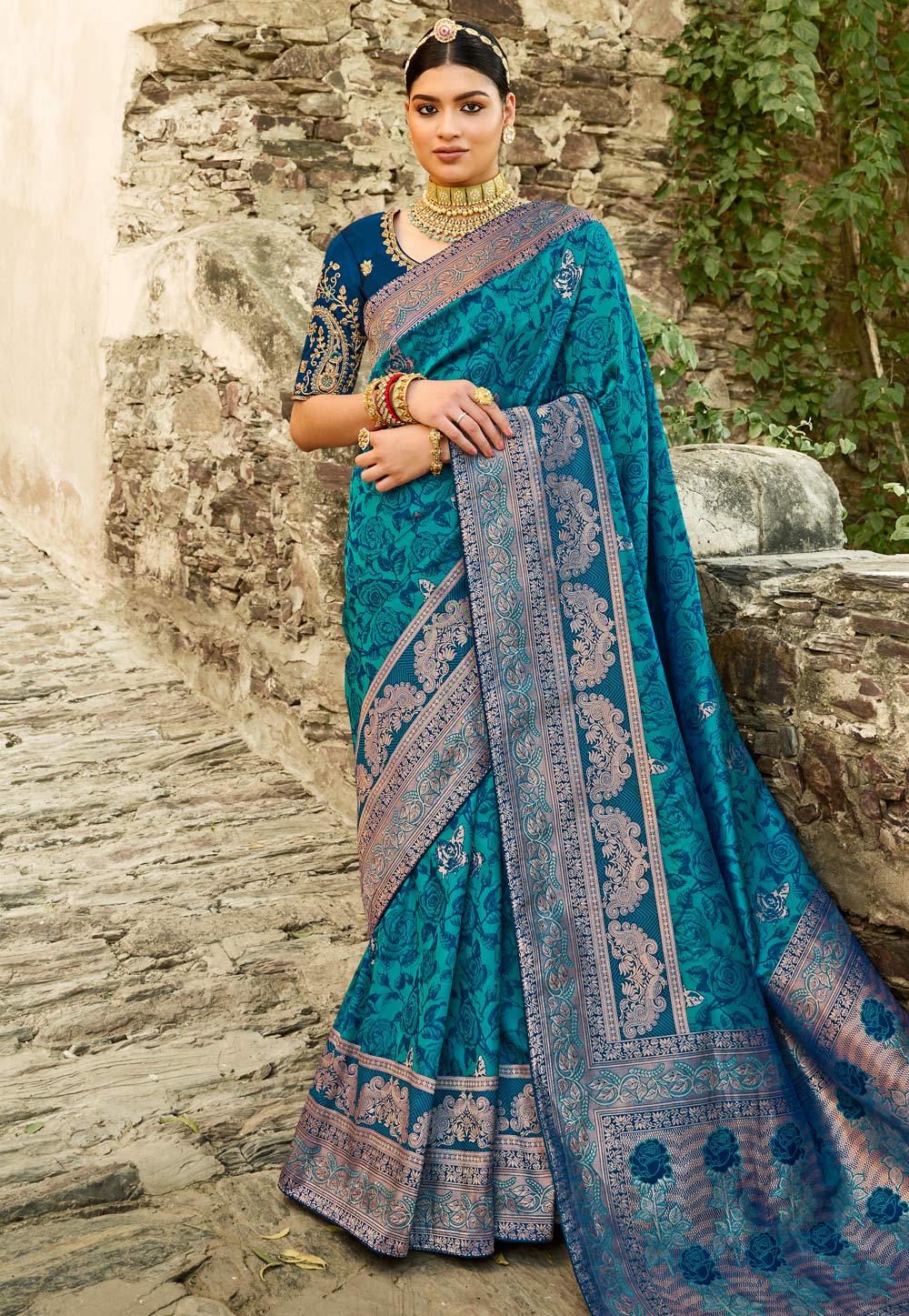 Turquoise Silk Saree With Blouse 239568