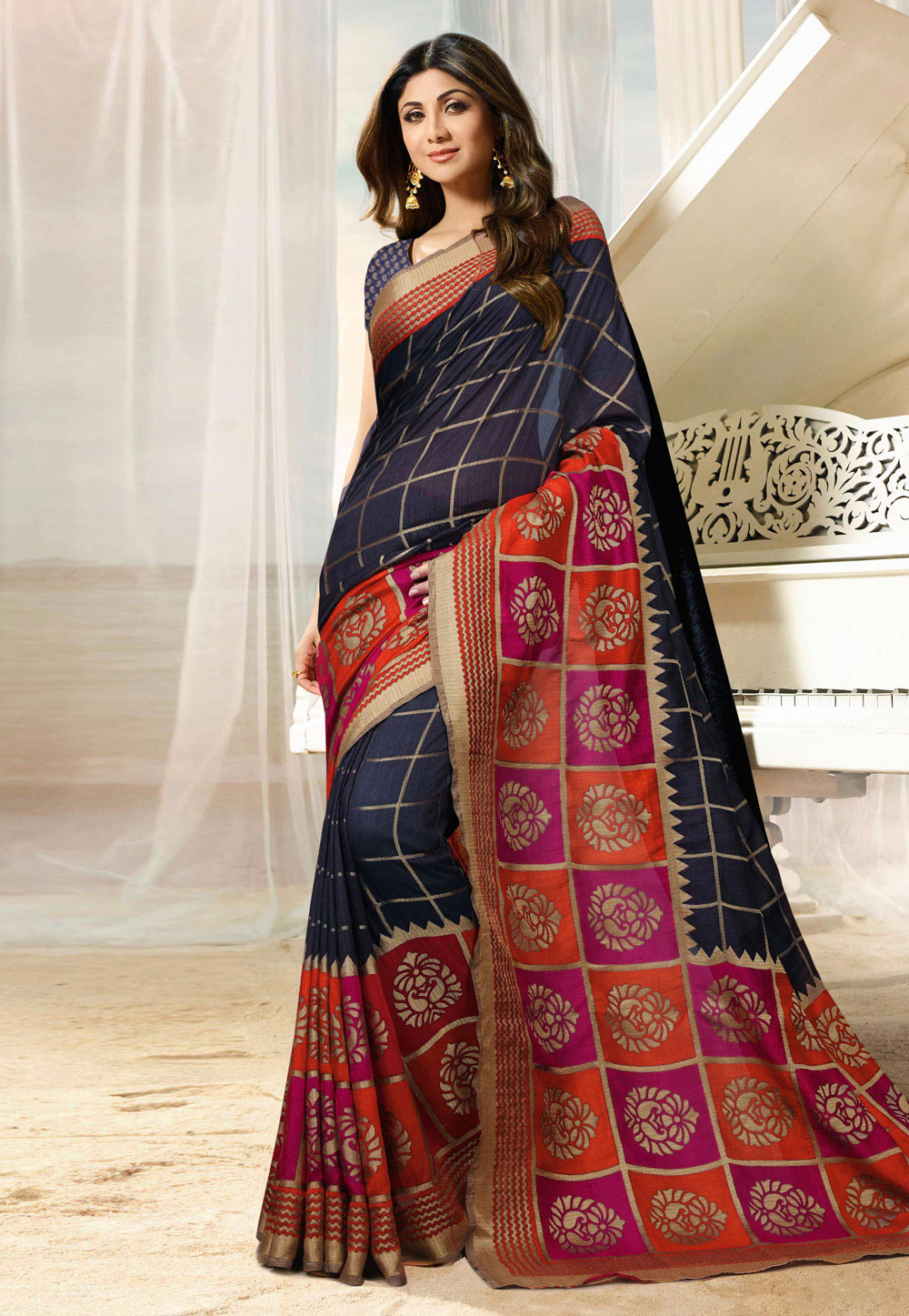 Shilpa Shetty Navy Blue Silk Bollywood Wear Saree 209019
