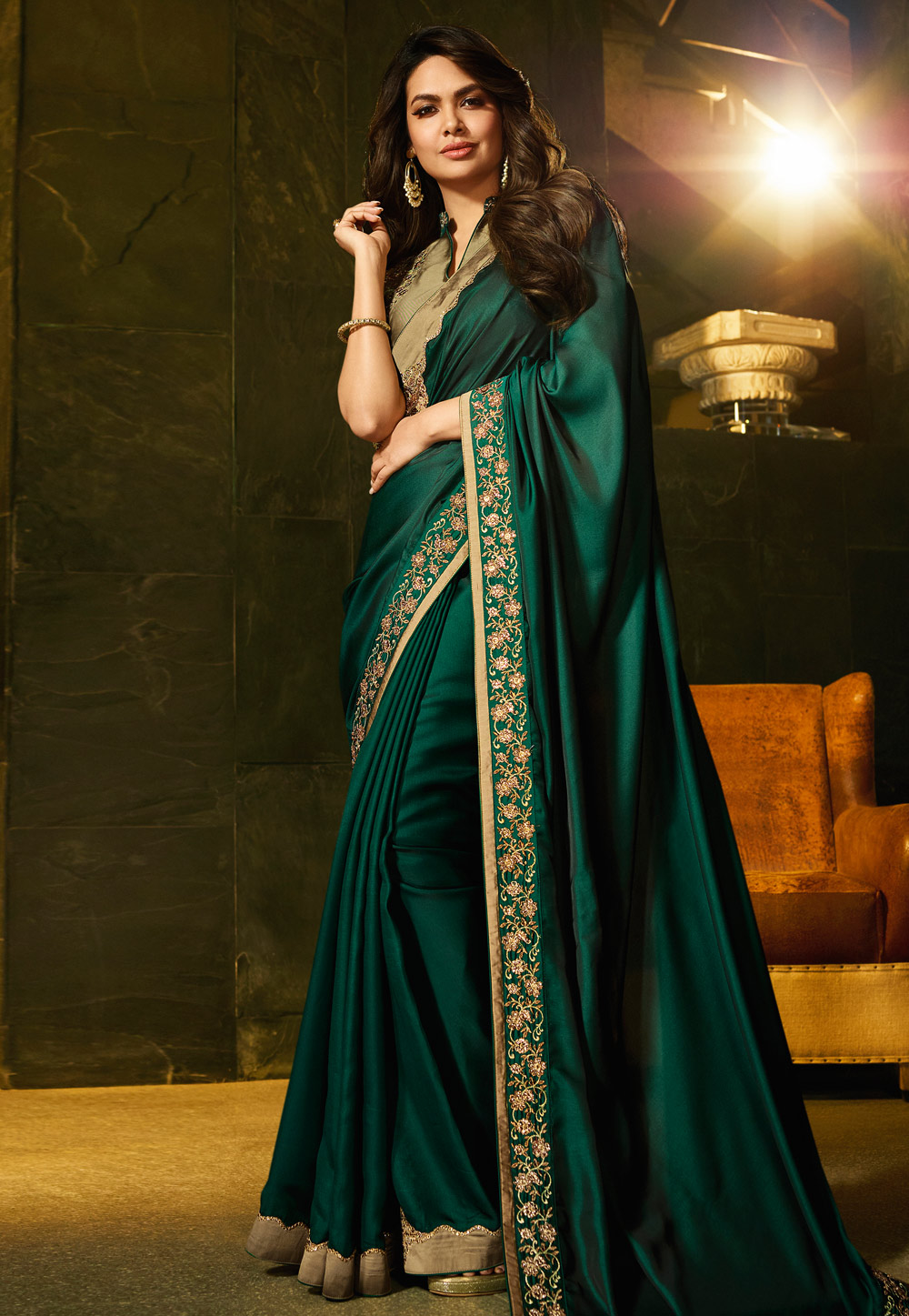 Esha Gupta Green Art Silk Saree With Blouse 193044