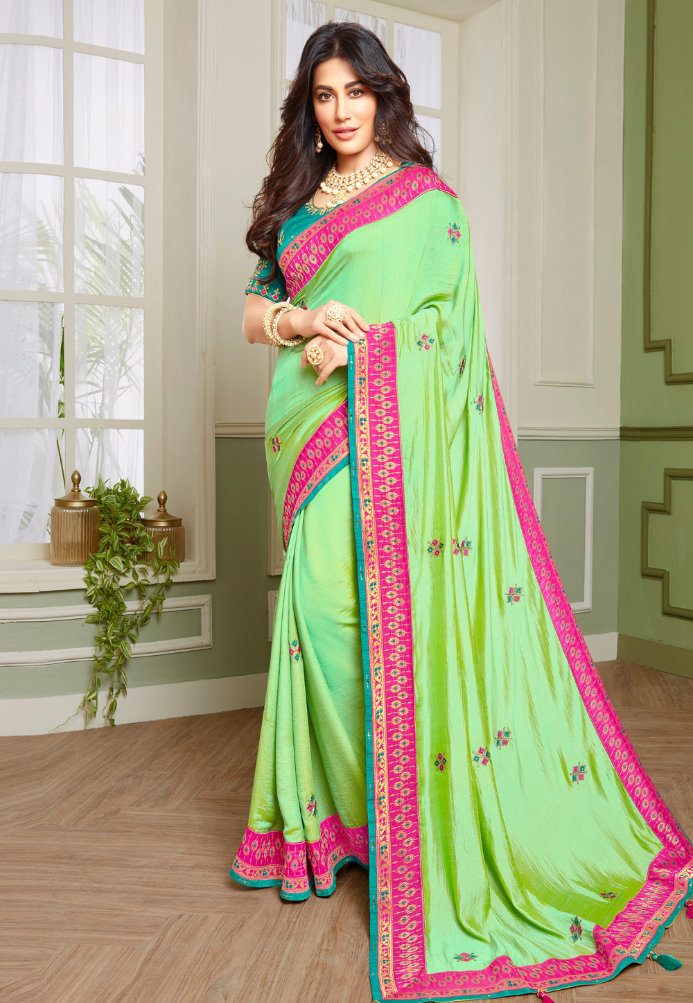 Chitrangada Singh Pista Green Silk Saree With Blouse 228663