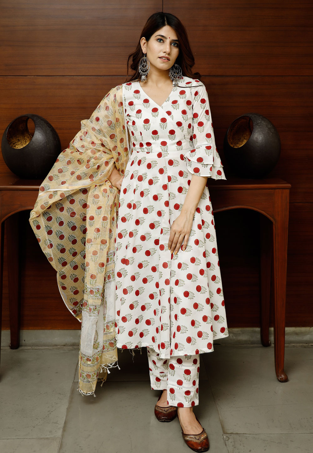 Off White Cotton Kameez With Pant 233506