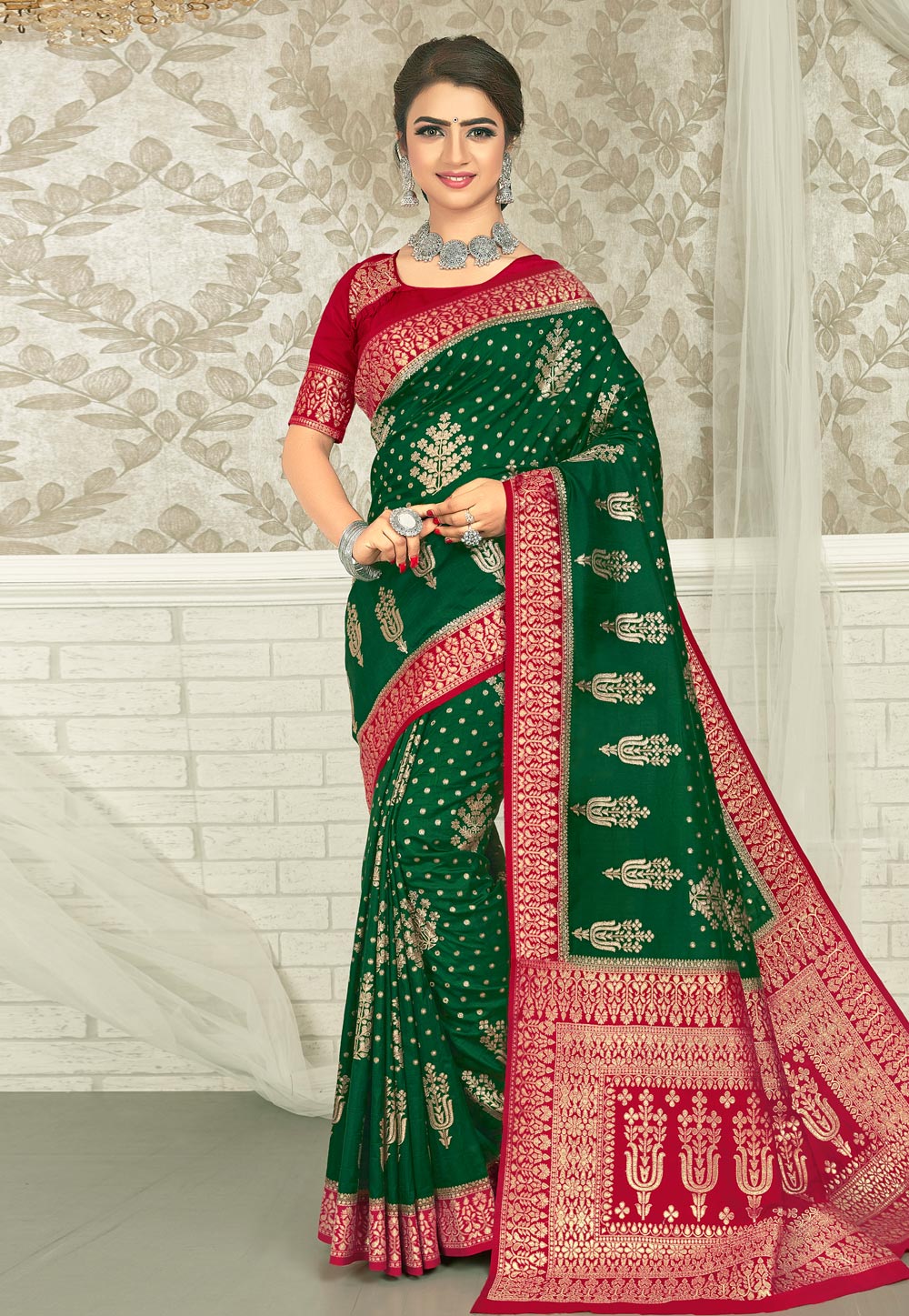 Green Silk Saree With Blouse 232522
