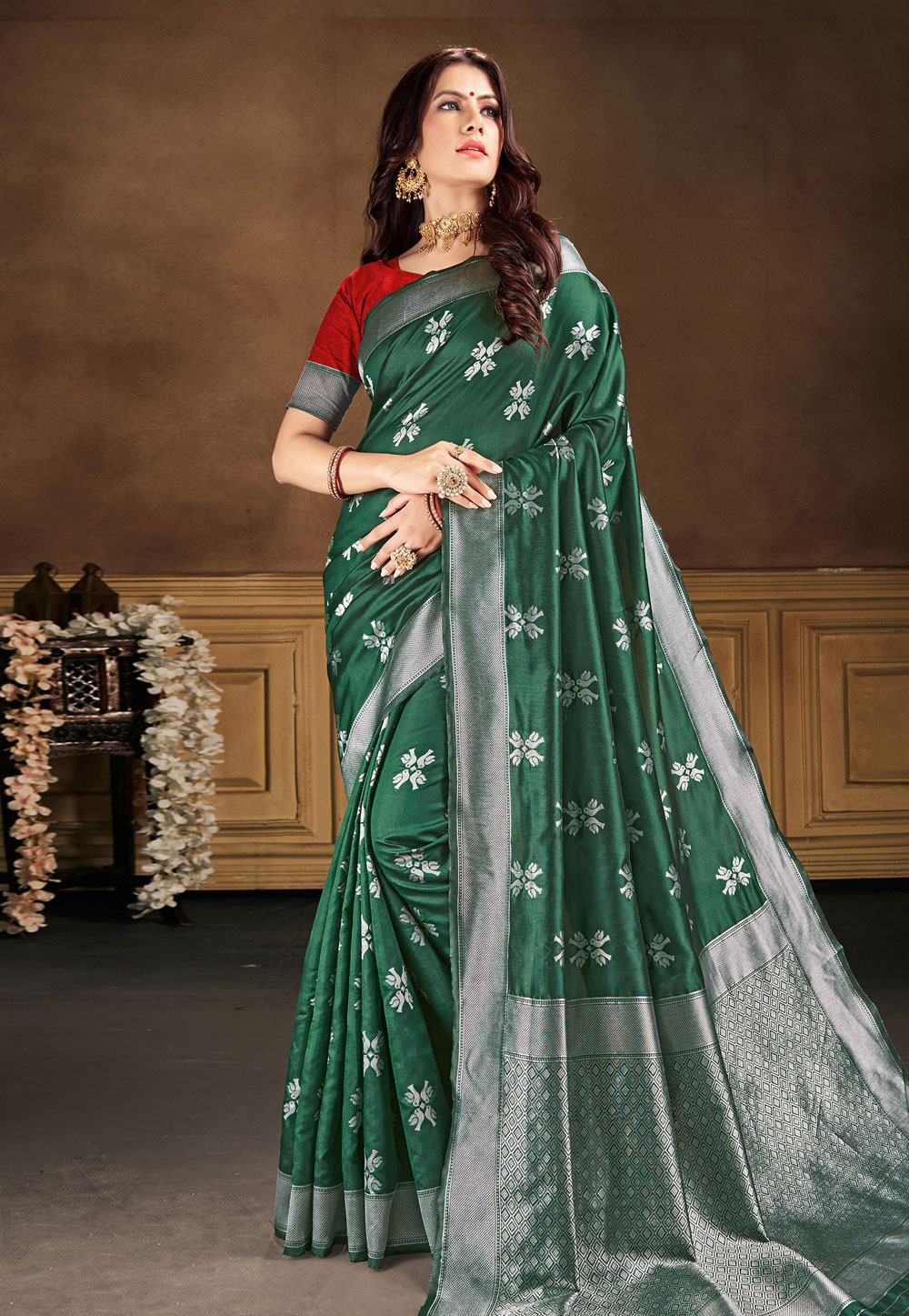 Green Banarasi Silk Saree With Blouse 210263