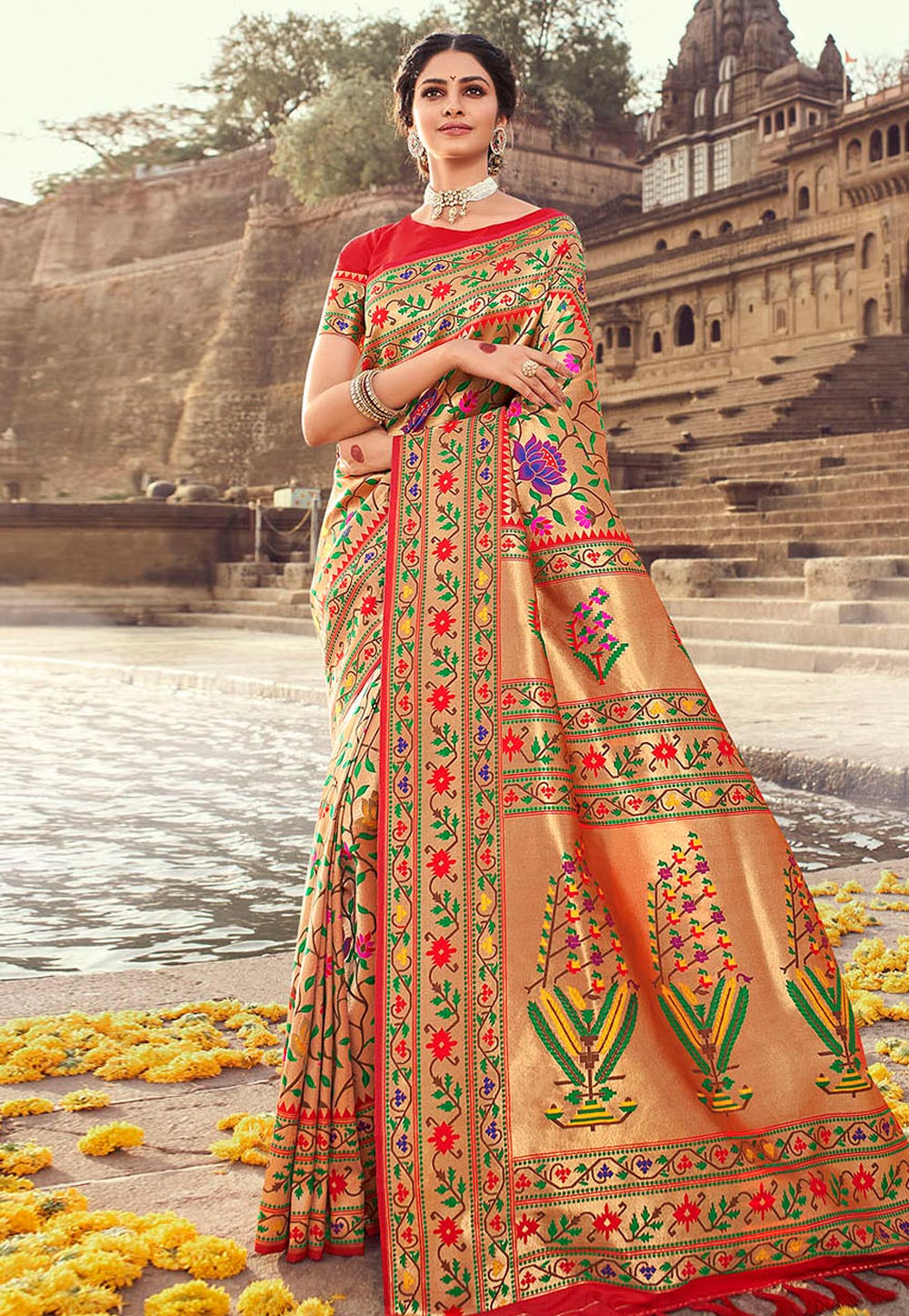 Golden Banarasi Silk Saree With Blouse 227373