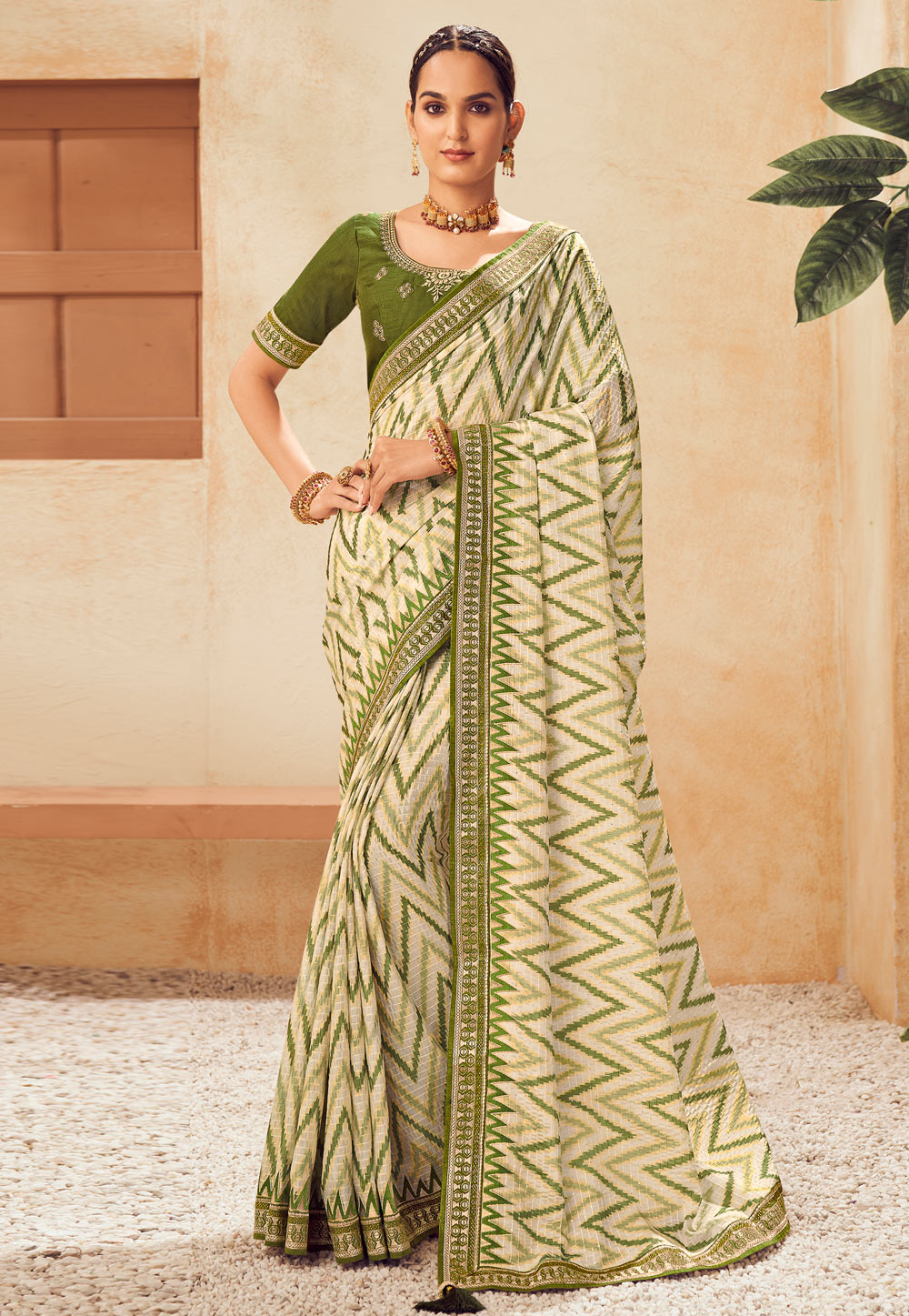 Off White Chinon Saree With Blouse 246174