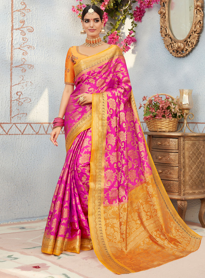 Magenta Banarasi Silk Saree With Blouse 133551