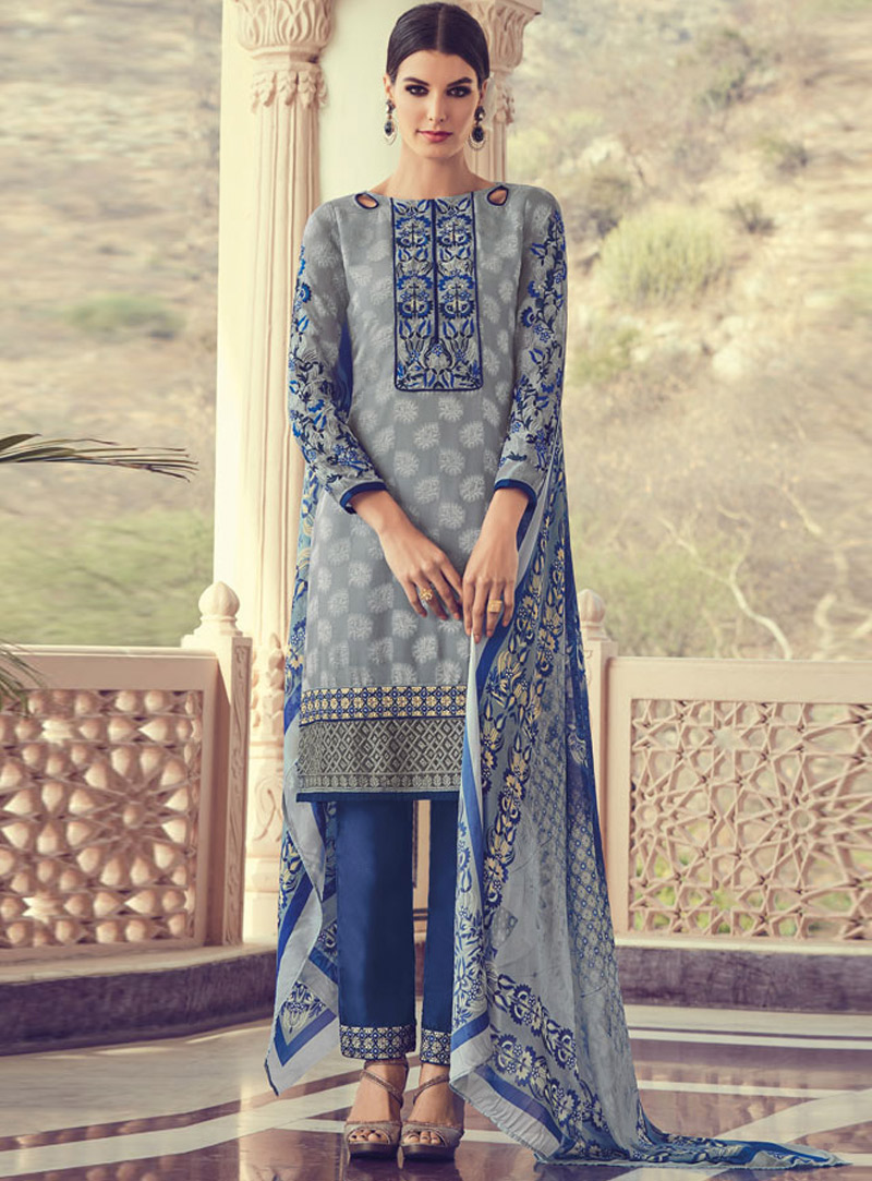 Grey Georgette Pakistani Style Suit 140363