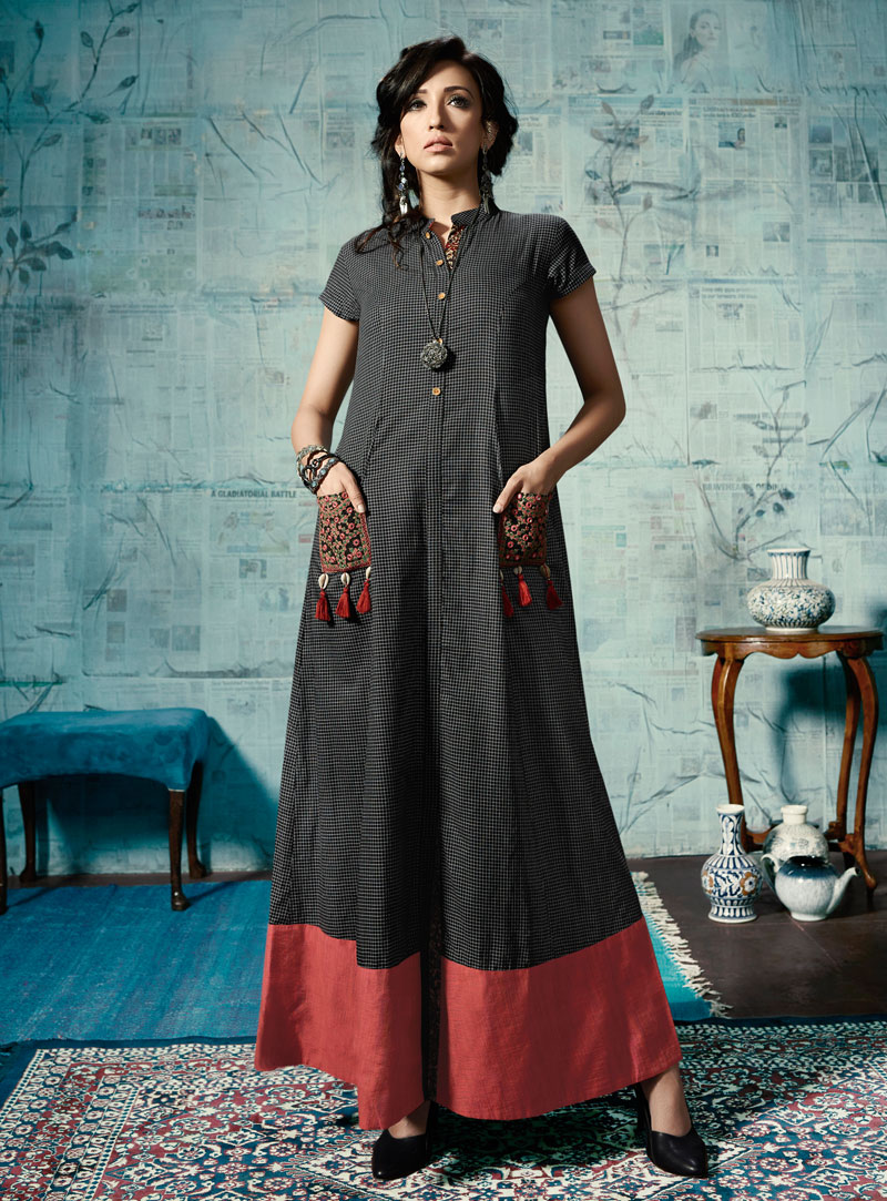 Black Cotton Readymade Gown 142569