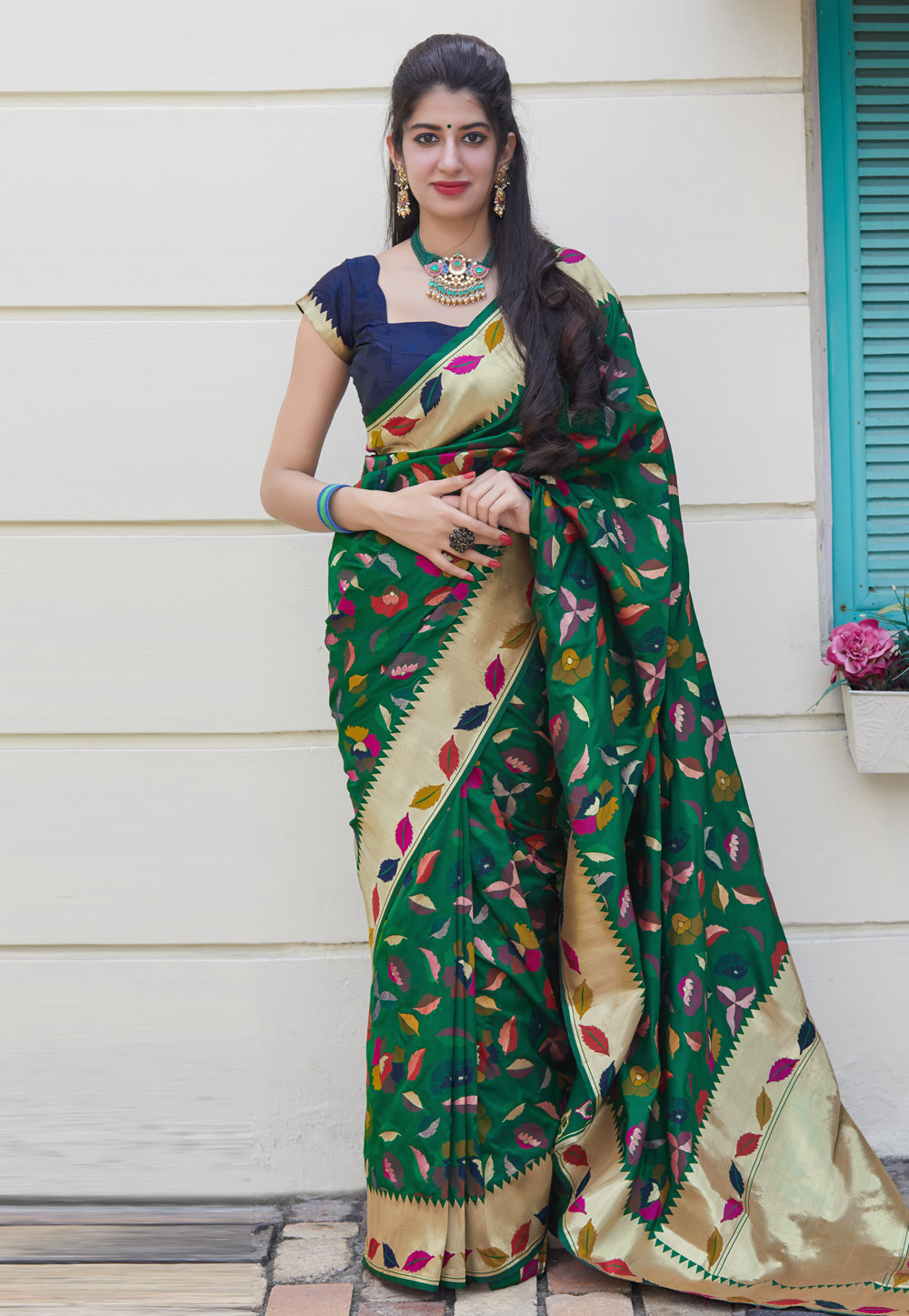 Green Banarasi Silk Saree With Blouse 211495