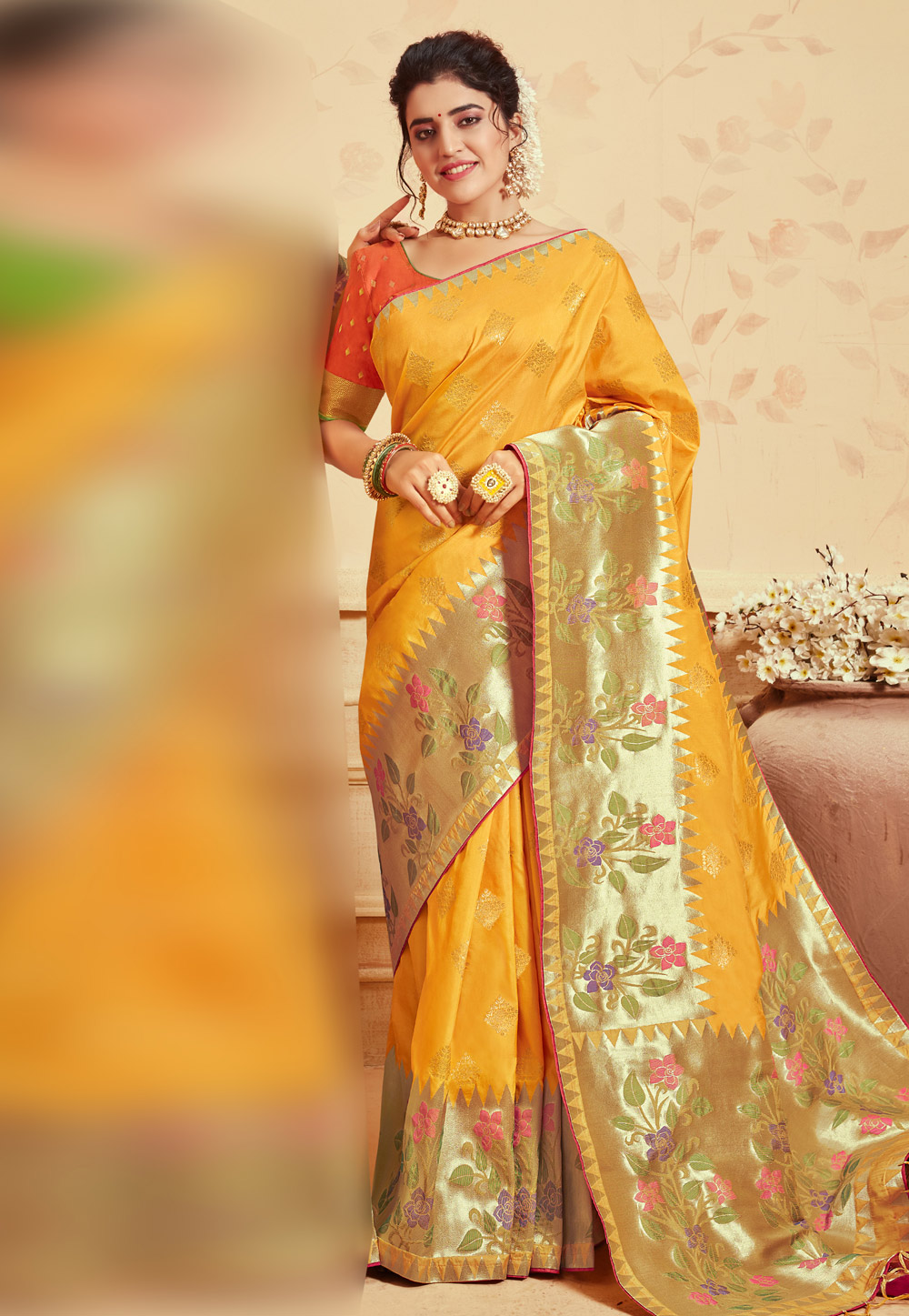 Yellow Banarasi Silk Saree With Blouse 193918