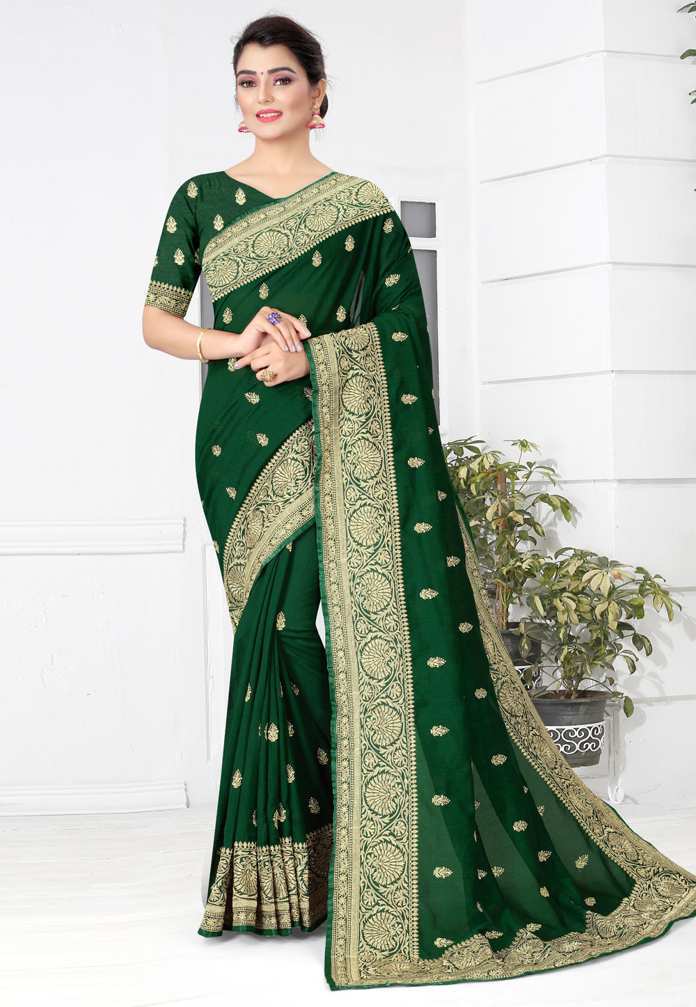 Green Silk Saree With Blouse 221346