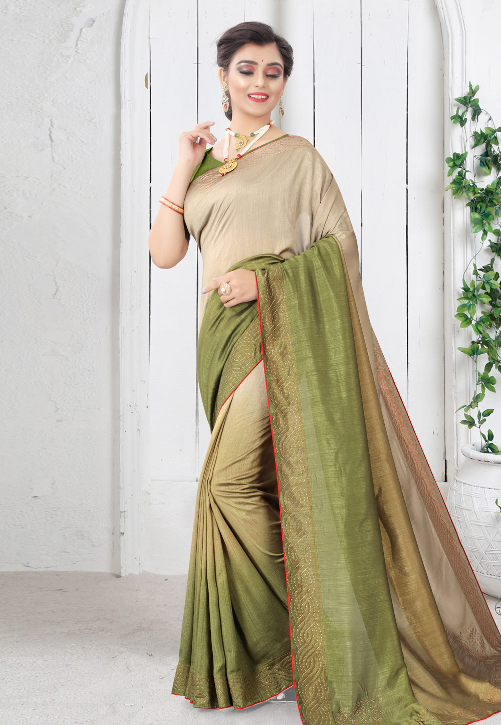 Green Silk Saree With Blouse 221494