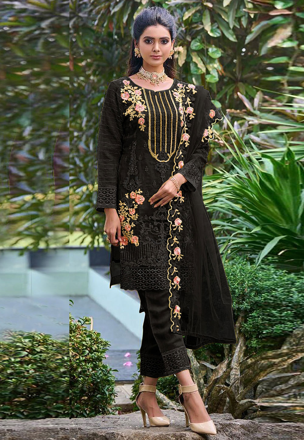 Black Faux Georgette Pakistani Suit Online 270860