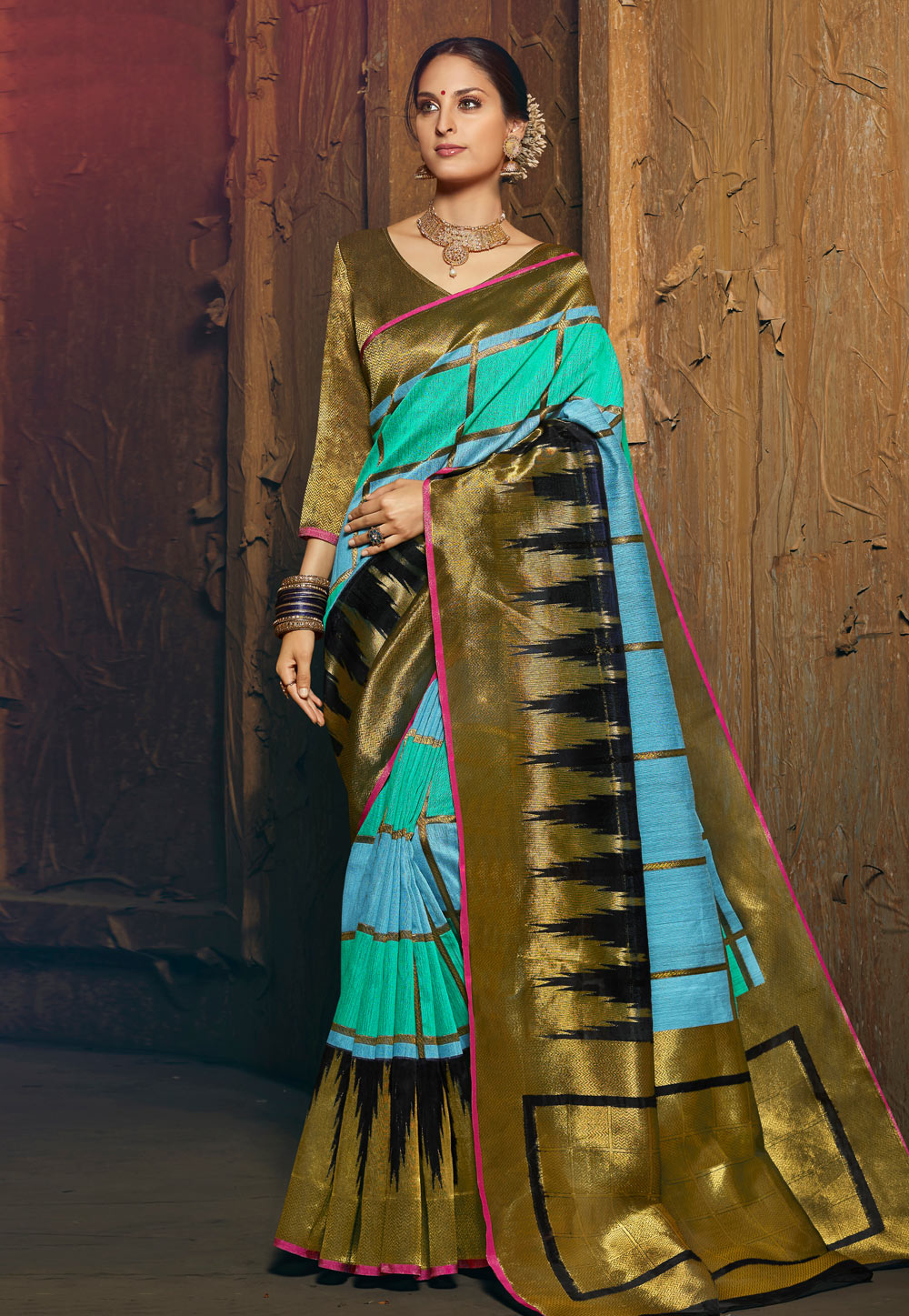 Golden Silk Festival Wear Saree 195232