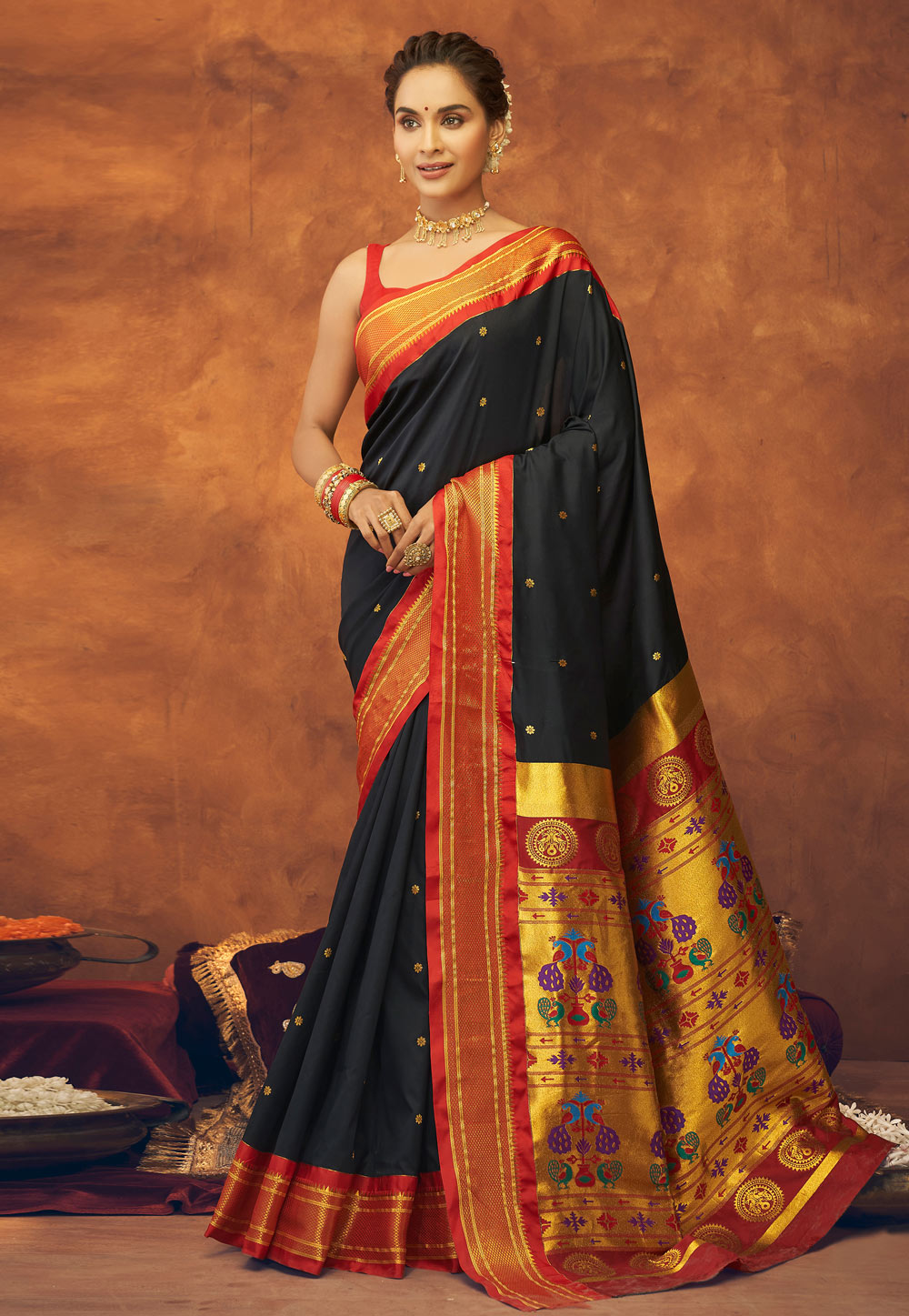 Black Silk Paithani Saree With Blouse 247343