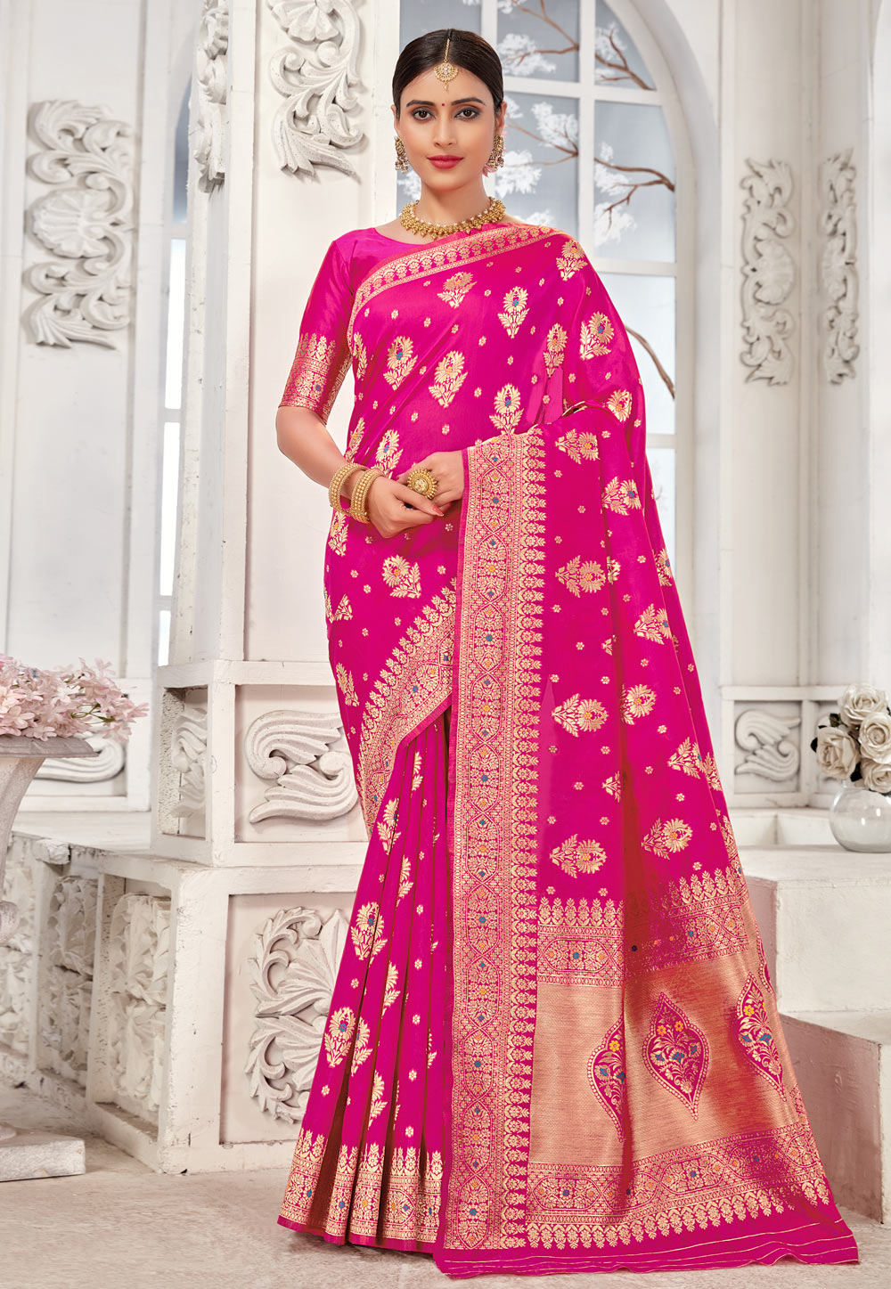 Magenta Banarasi Silk Saree With Blouse 248282
