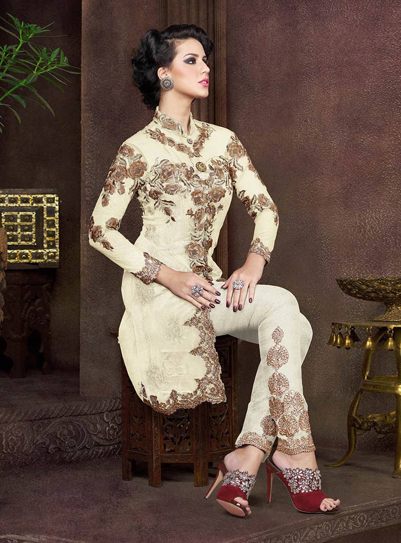 Cream Georgette Pakistani Style Suit 74543