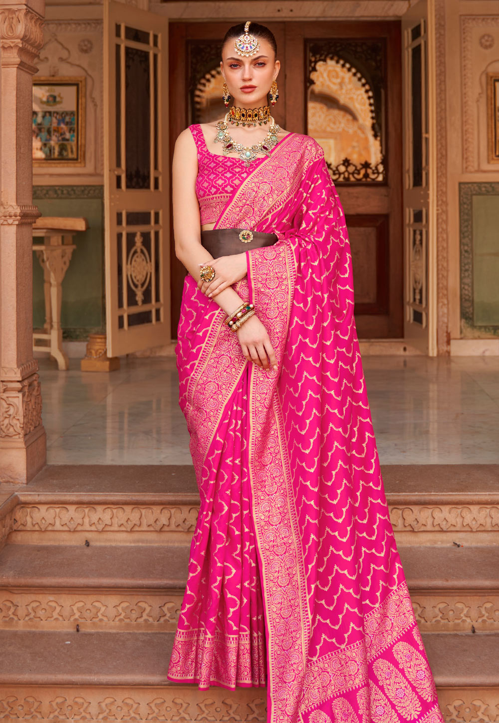Buy Magenta Silk Blend Woven And Tree Pattern Saree With Running Blouse For  Women by Nazaakat by Samara Singh Online at Aza Fashions.