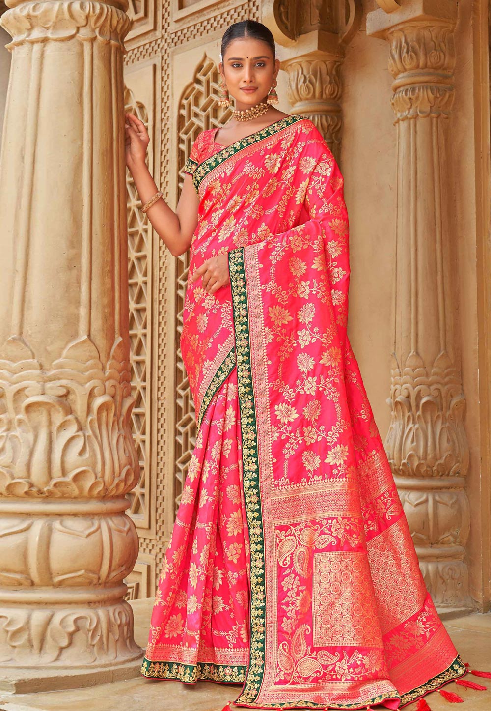 Magenta Banarasi Silk Saree 249062