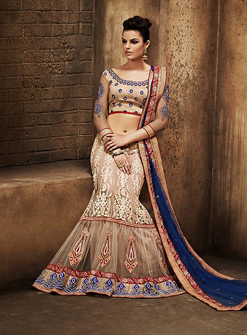 Peach Net Embroidered Fish-Cut Lehenga Set For Girls Design by Potloo by  Merge at Pernia's Pop Up Shop 2024