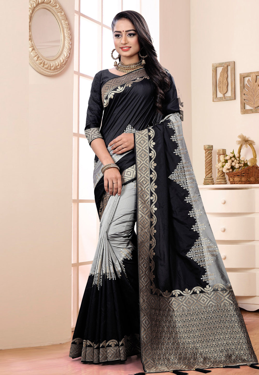Black Banarasi Silk Saree With Blouse 231494