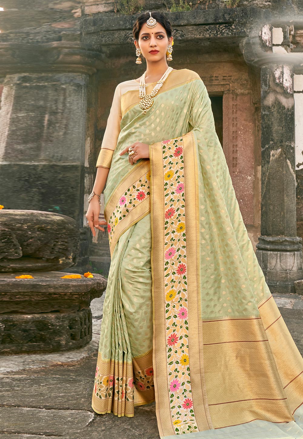 Pista Green Silk Saree With Blouse 225276