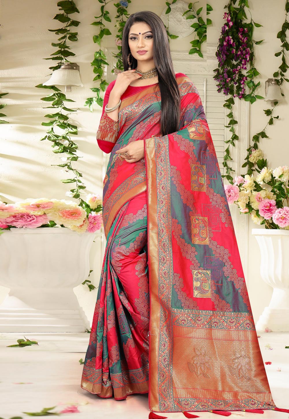 Red Banarasi Silk Saree With Blouse 231757