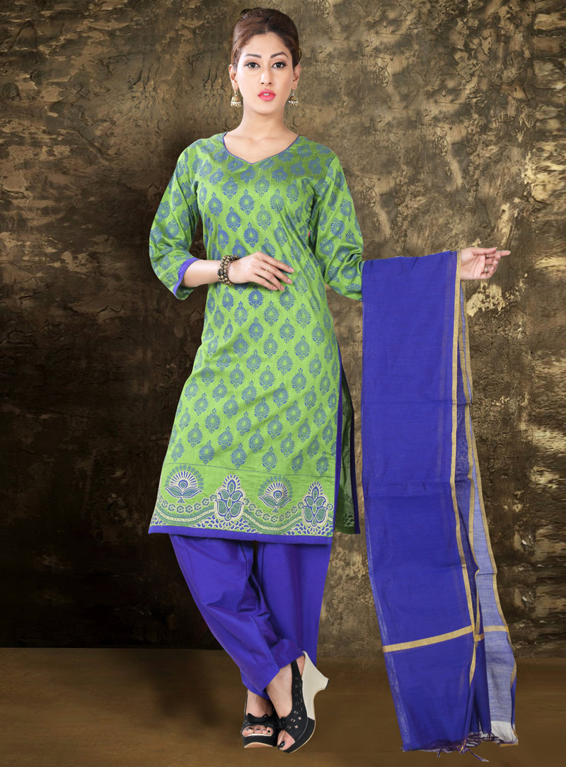 Green Banglori Silk Readymade Punjabi Suit 104746