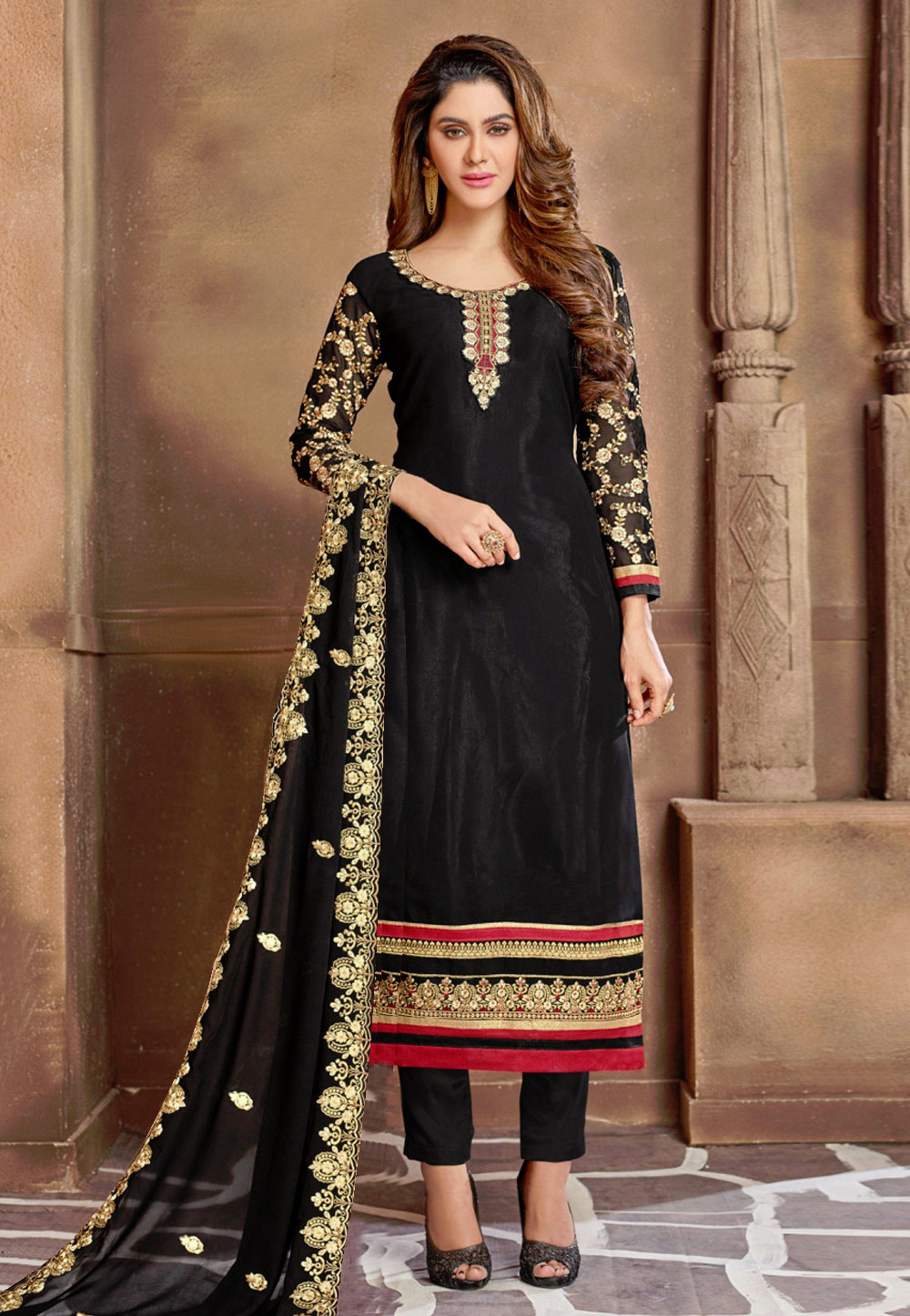 Black Georgette Pakistani Style Suit 156695