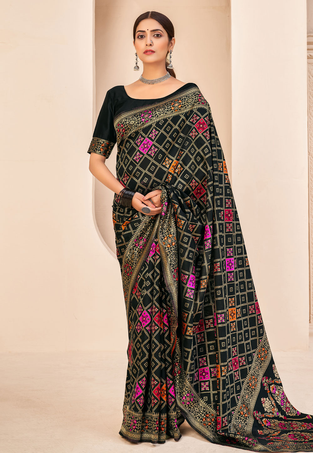 Black Banarasi Silk Saree With Blouse 232546