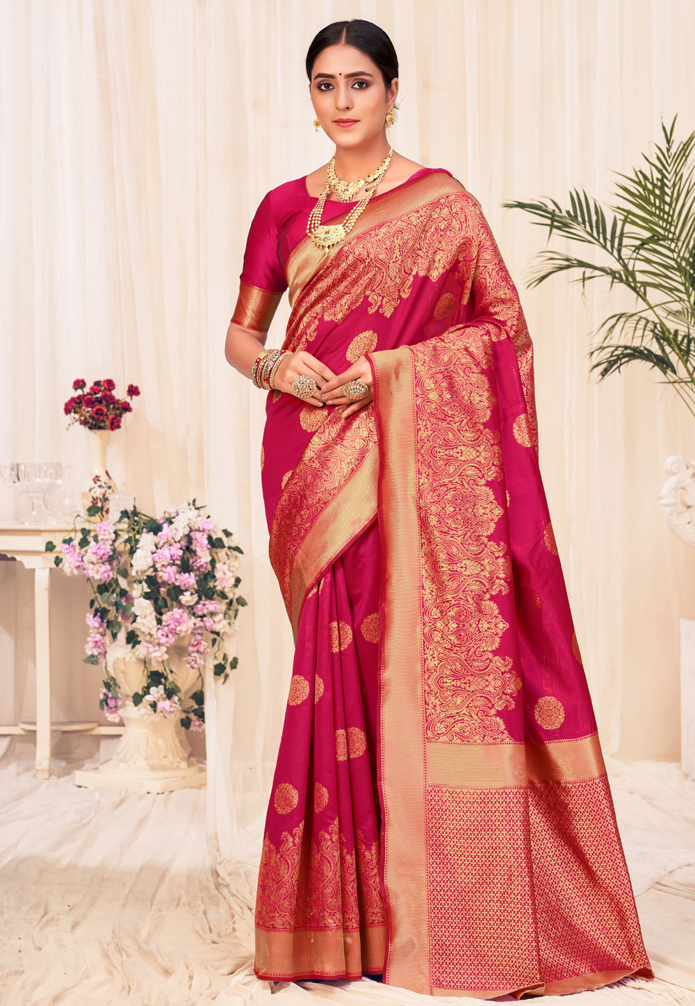 Magenta Banarasi Silk Saree With Blouse 233311