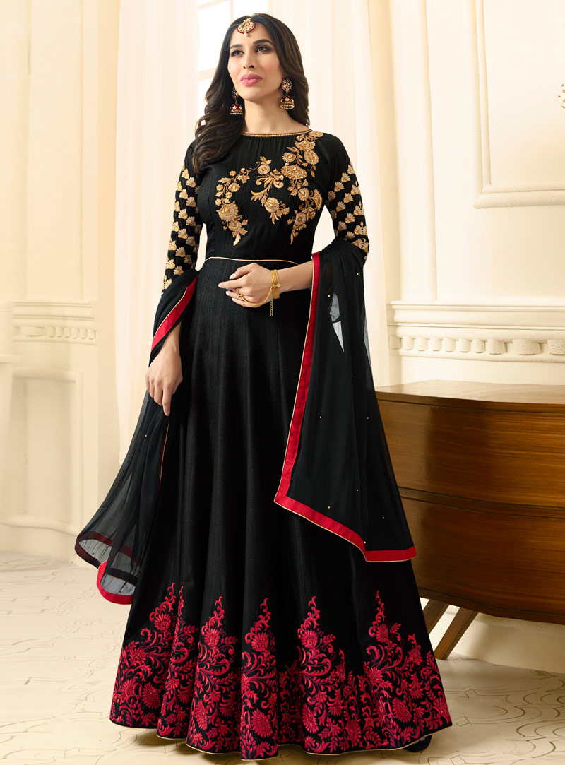 Sophie Choudry Black Raw Silk Long Anarkali Suit 126440