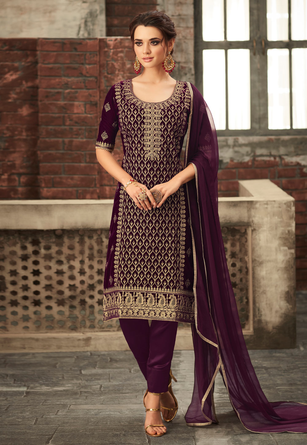 Purple Velvet Pakistani Style Suit 157457