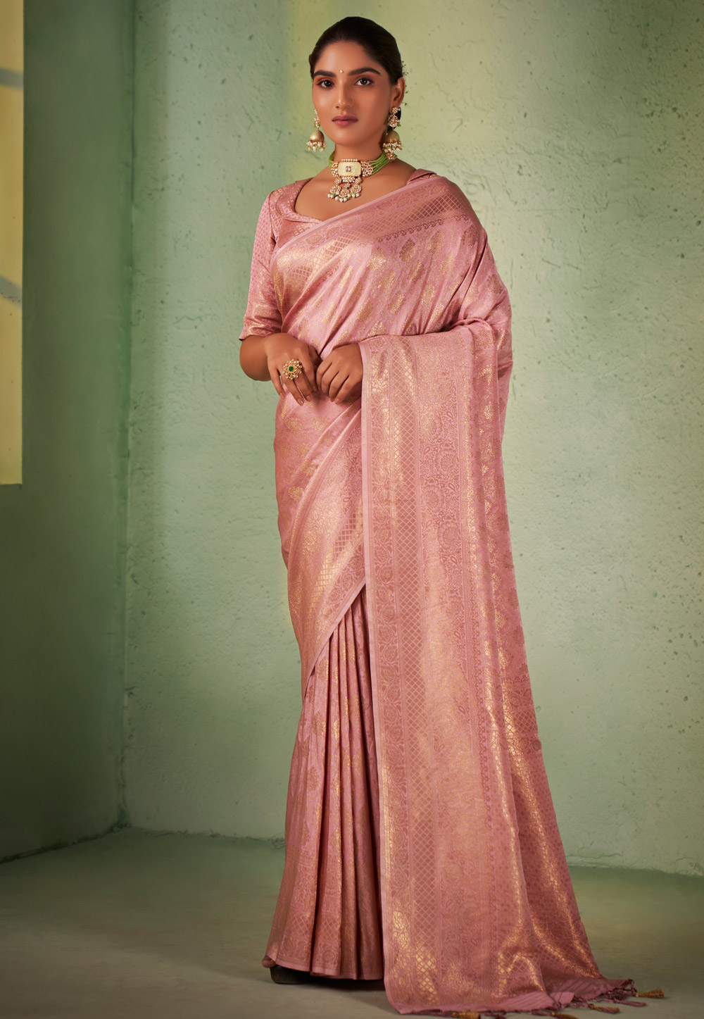 Light Pink Kanjivaram Silk Saree With Blouse 256956