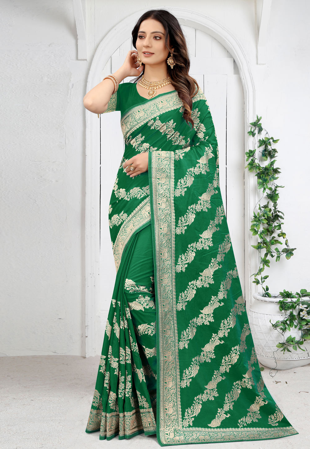 Green Banarasi Silk Festival Wear Saree 242414