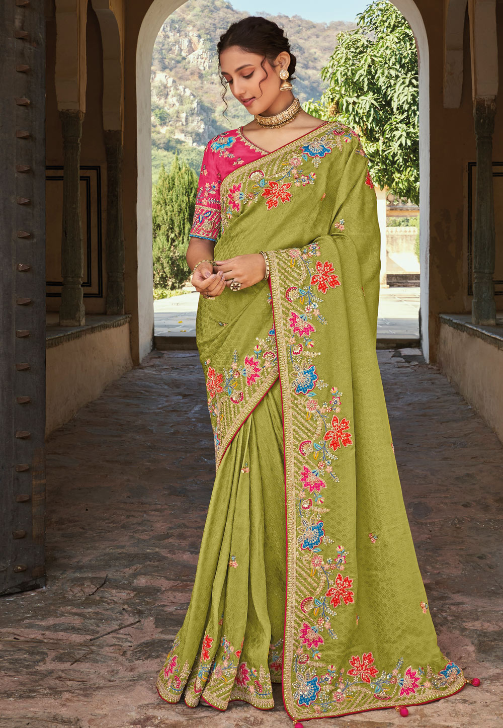 Pista Green Silk Saree With Blouse 259401