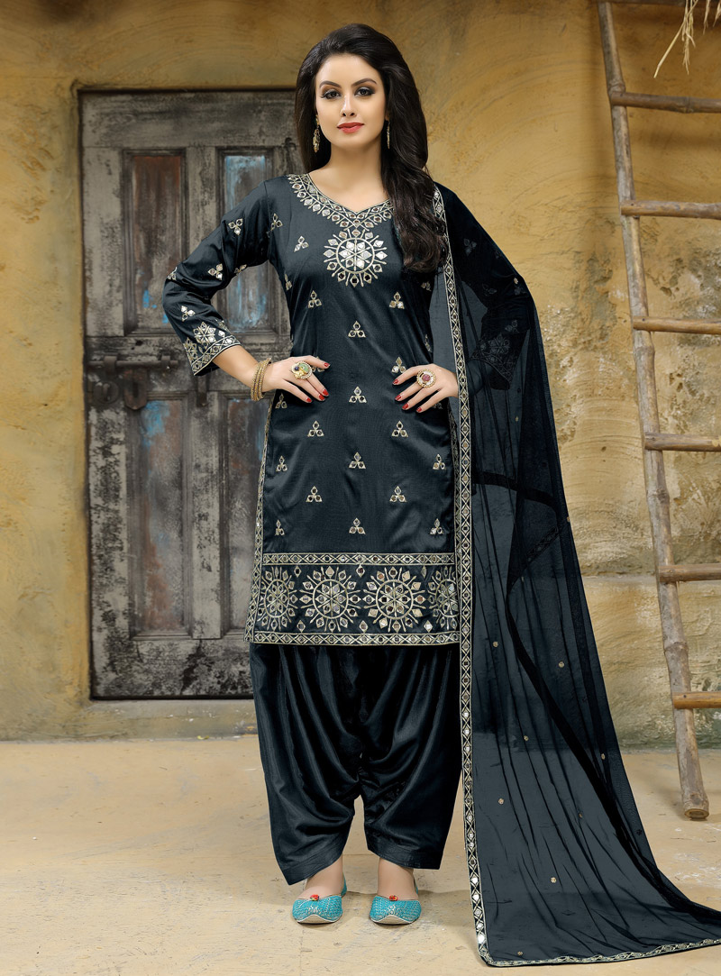 Grey Taffeta Silk Punjabi Suit 138615