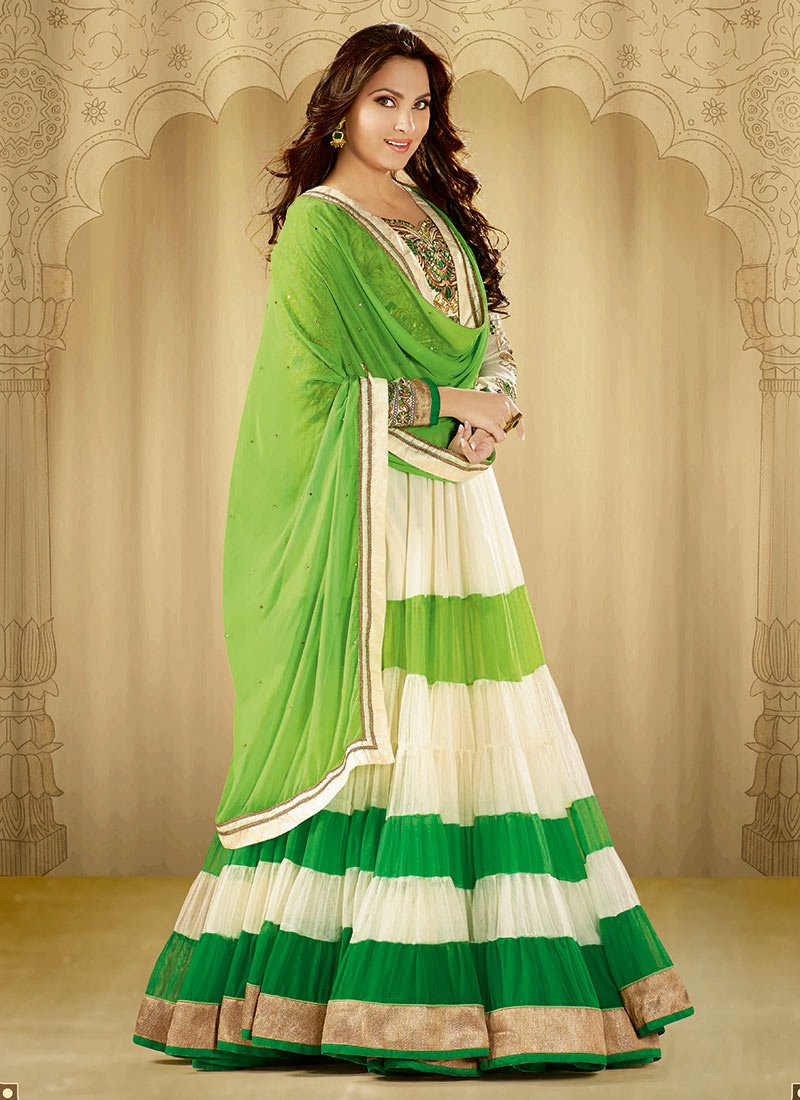 Lara Dutta Cream Floor Length Anarkali Suit 35367