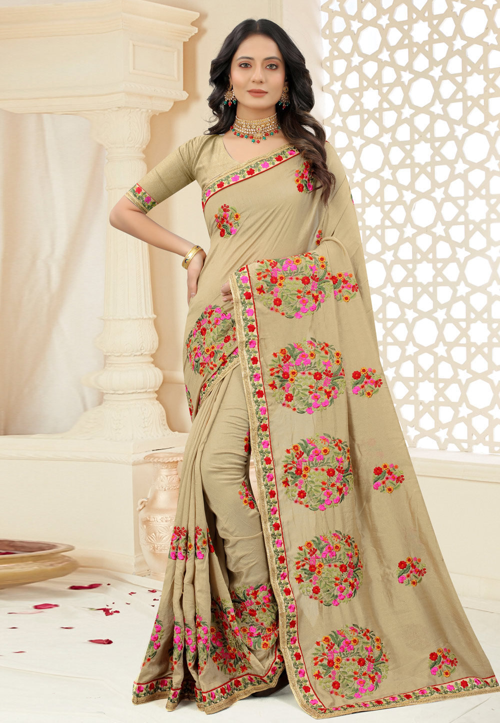 Beige Silk Embroidered Saree With Blouse 244536