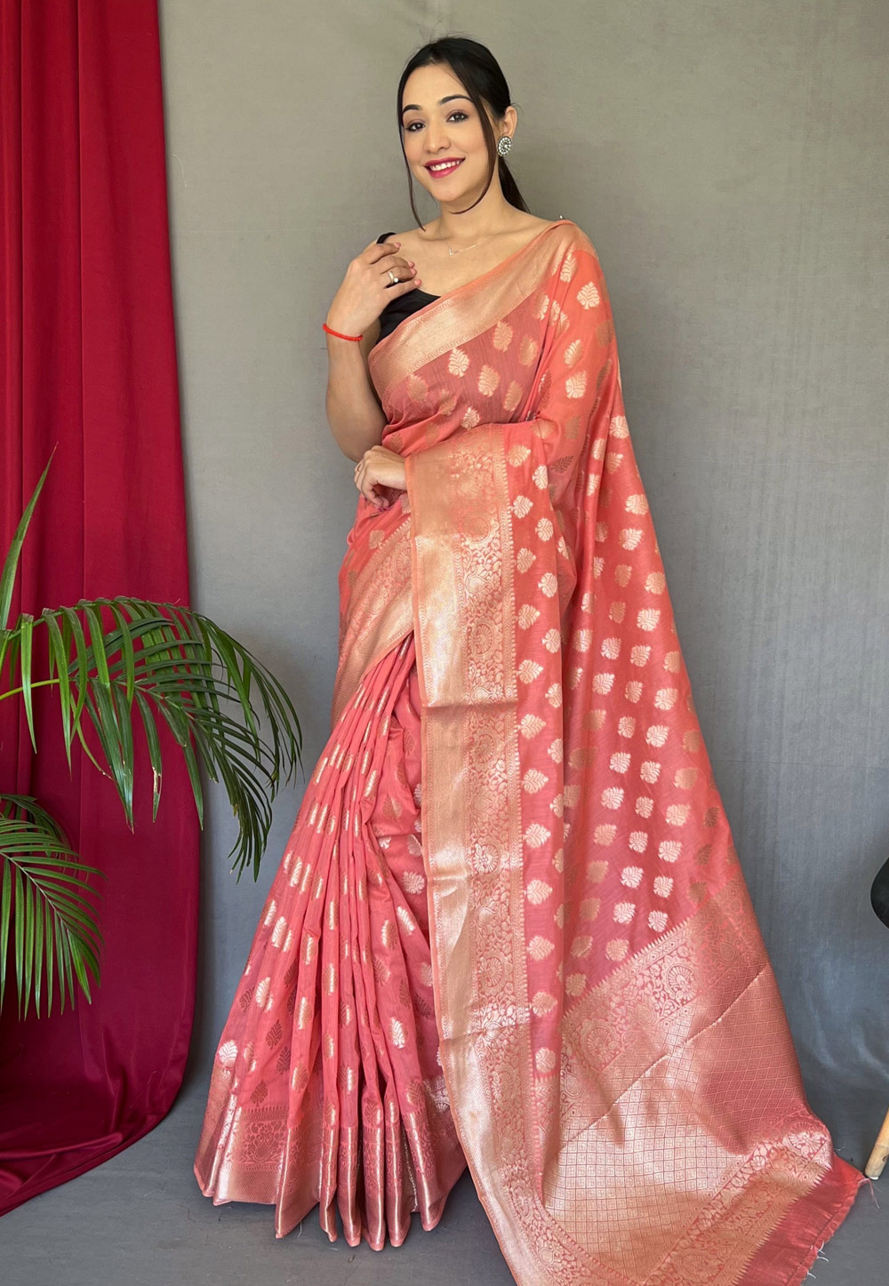 Peach Muslin Saree With Blouse 267048