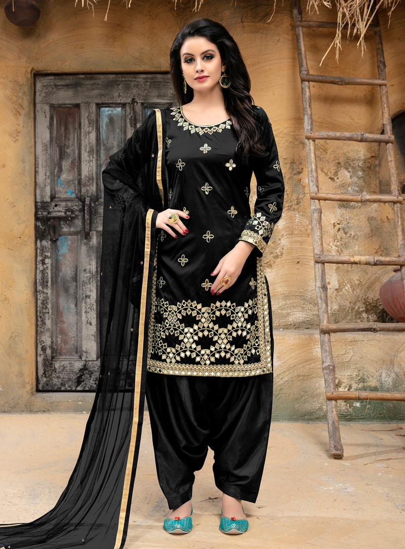 Black Taffeta Silk Punjabi Suit 142082