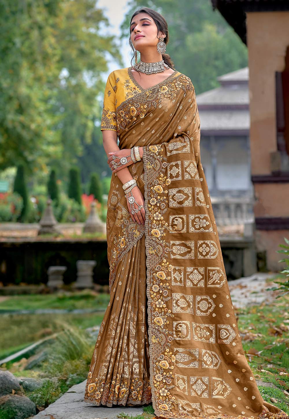 Brown Silk Saree With Blouse 276449