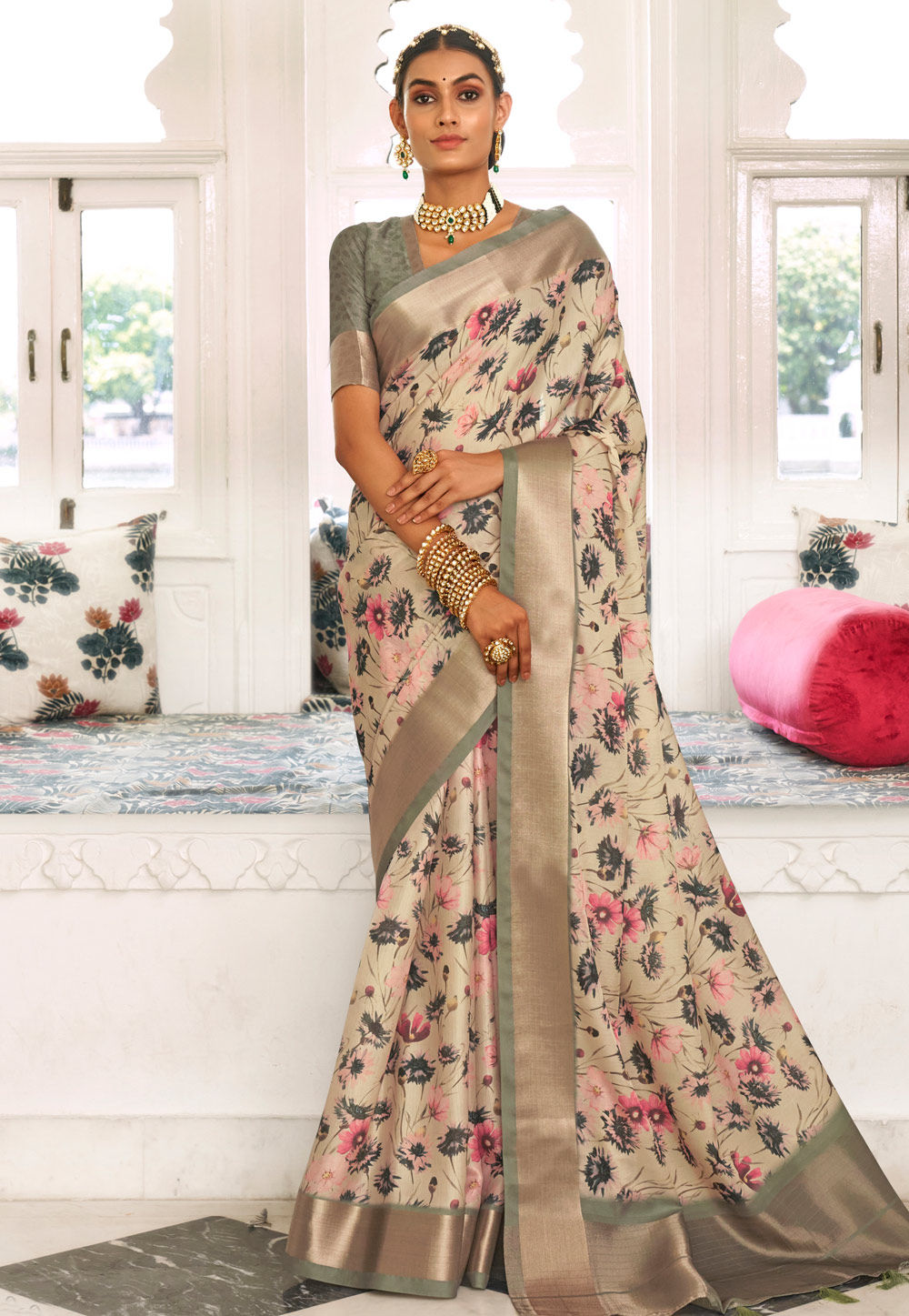 Cream Viscose Saree With Blouse 270399