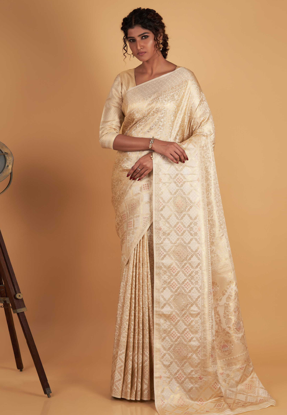 Cream Kanjivaram Silk Saree With Blouse 268754