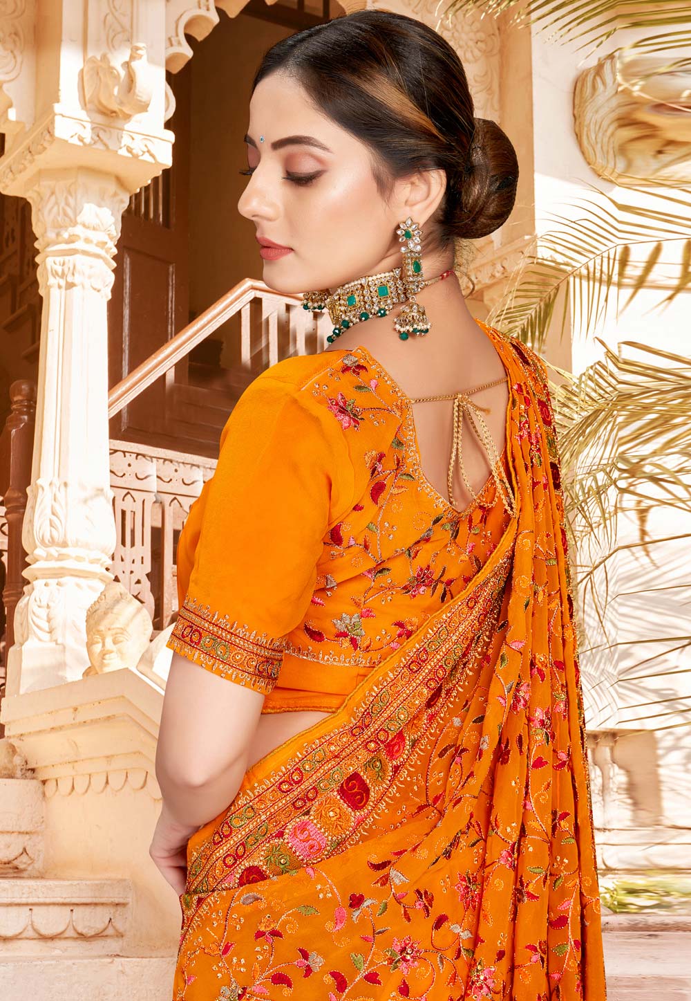 Buy Manohari Women's Banarasi Silk Jacquard Orange Saree with Unstitch  Blouse Piece Online at Best Prices in India - JioMart.