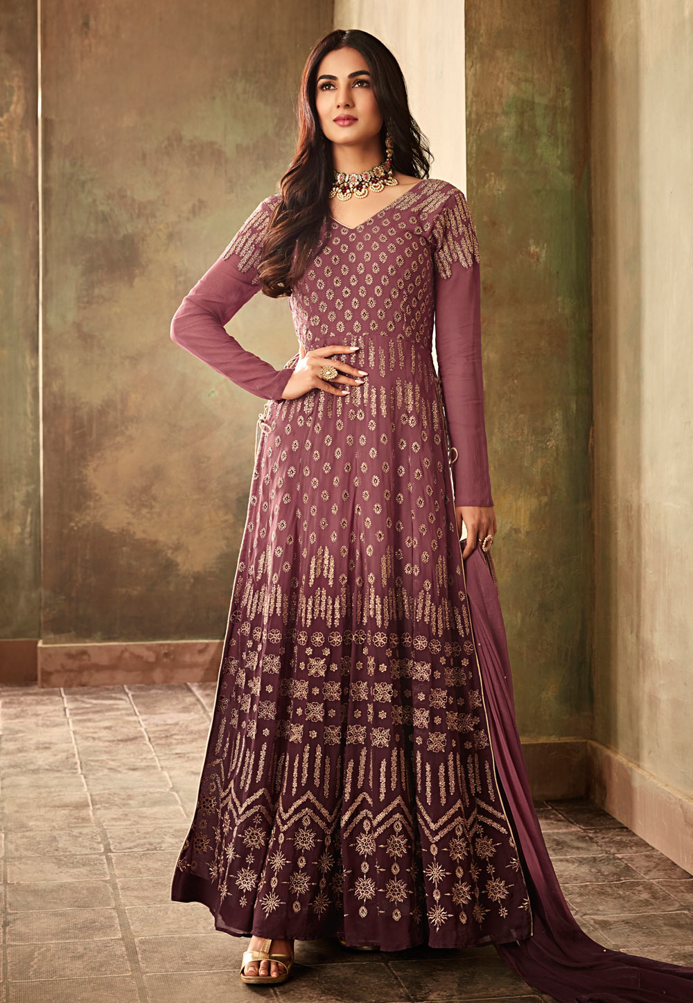 Sonal Chauhan Purple Georgette Bollywood Suit 157228