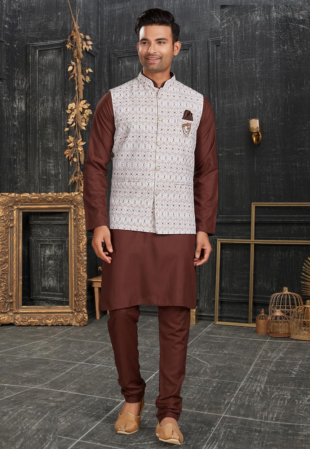 Men's Maroon Ethnic Motifs Kurta with Pyjamas & Nehru Jacket