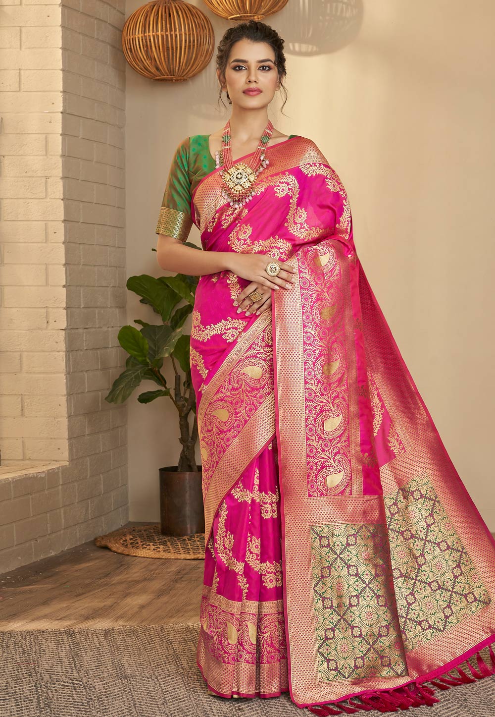 Pink Soft Silk Saree With Blouse 250357