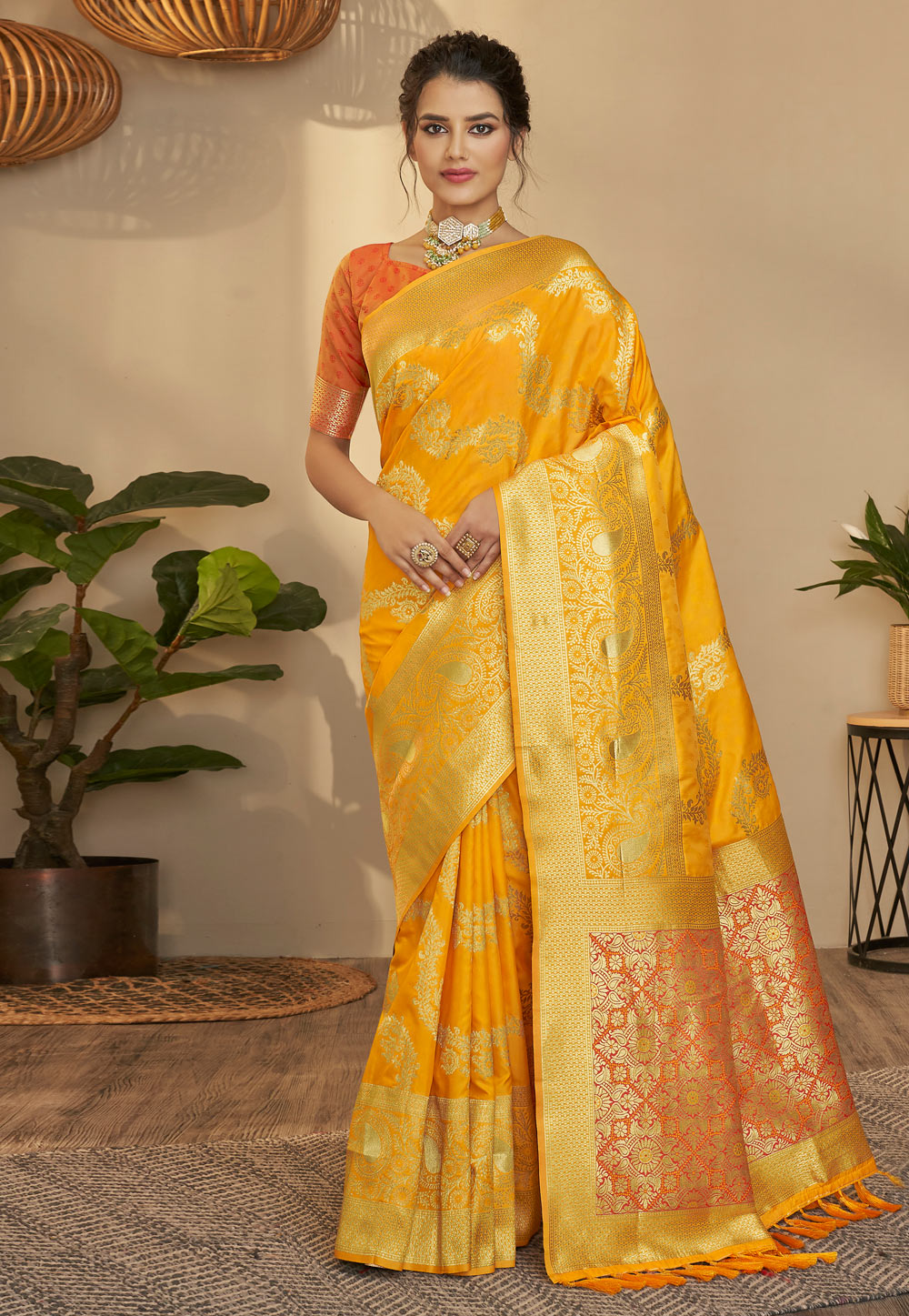 Yellow Soft Silk Saree With Blouse 250359
